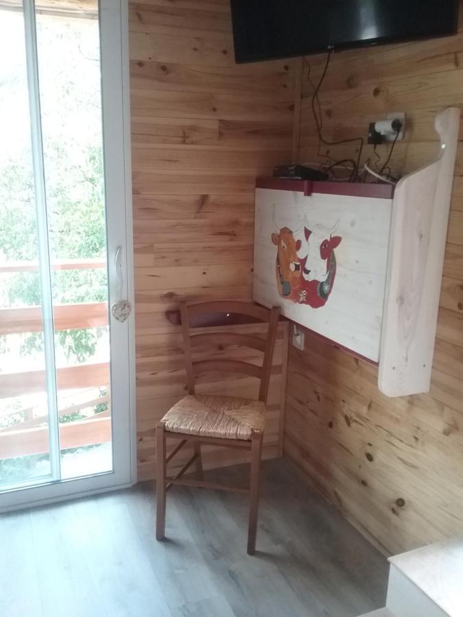 Bed and Breakfast L'Arberc Rigaud Exterior foto