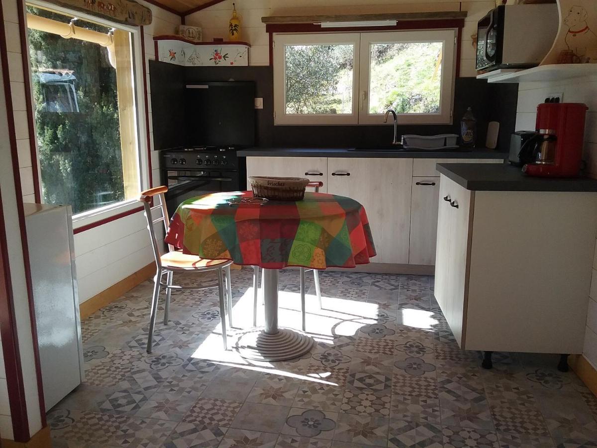 Bed and Breakfast L'Arberc Rigaud Exterior foto
